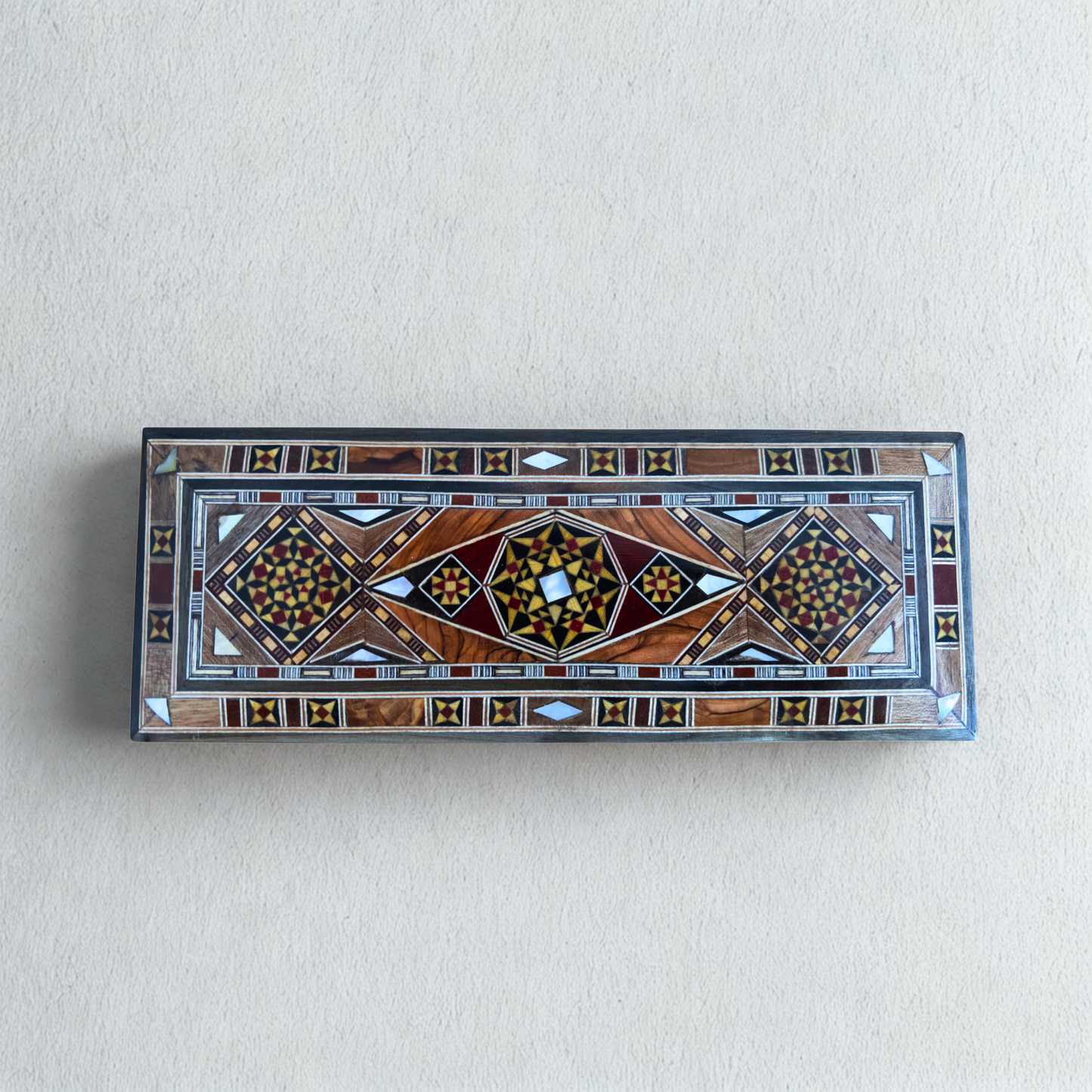 Damasceense Sieraden-, Pennen- & Rozenkransdoos – Handgemaakt met Parelmoer