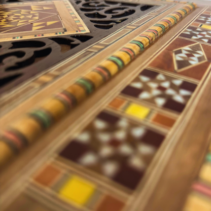 Coffret Damasquiné à Bijoux et Souvenirs – Élégance en Velours