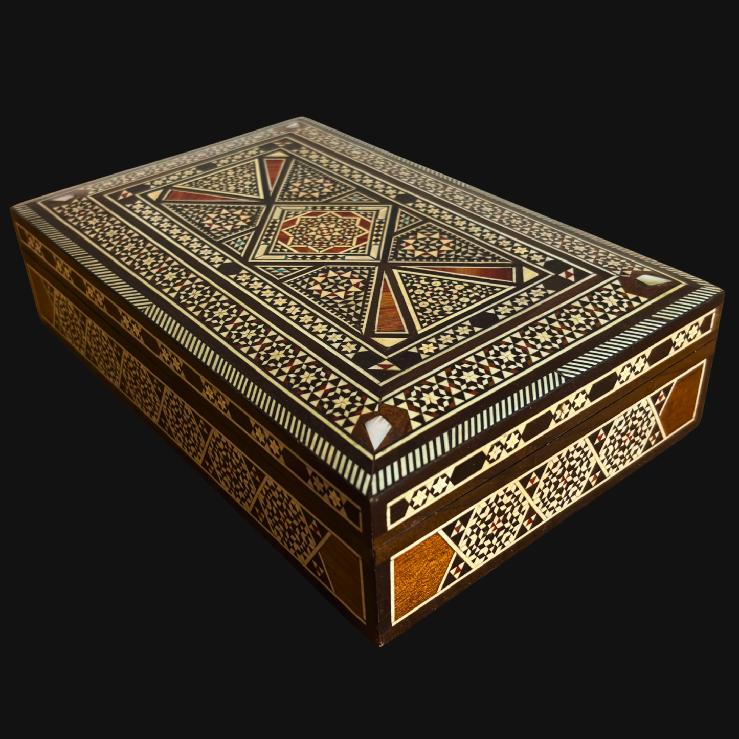 Boîte Damasquinée Vintage 1970 – Art d’Incrustation en Nacre